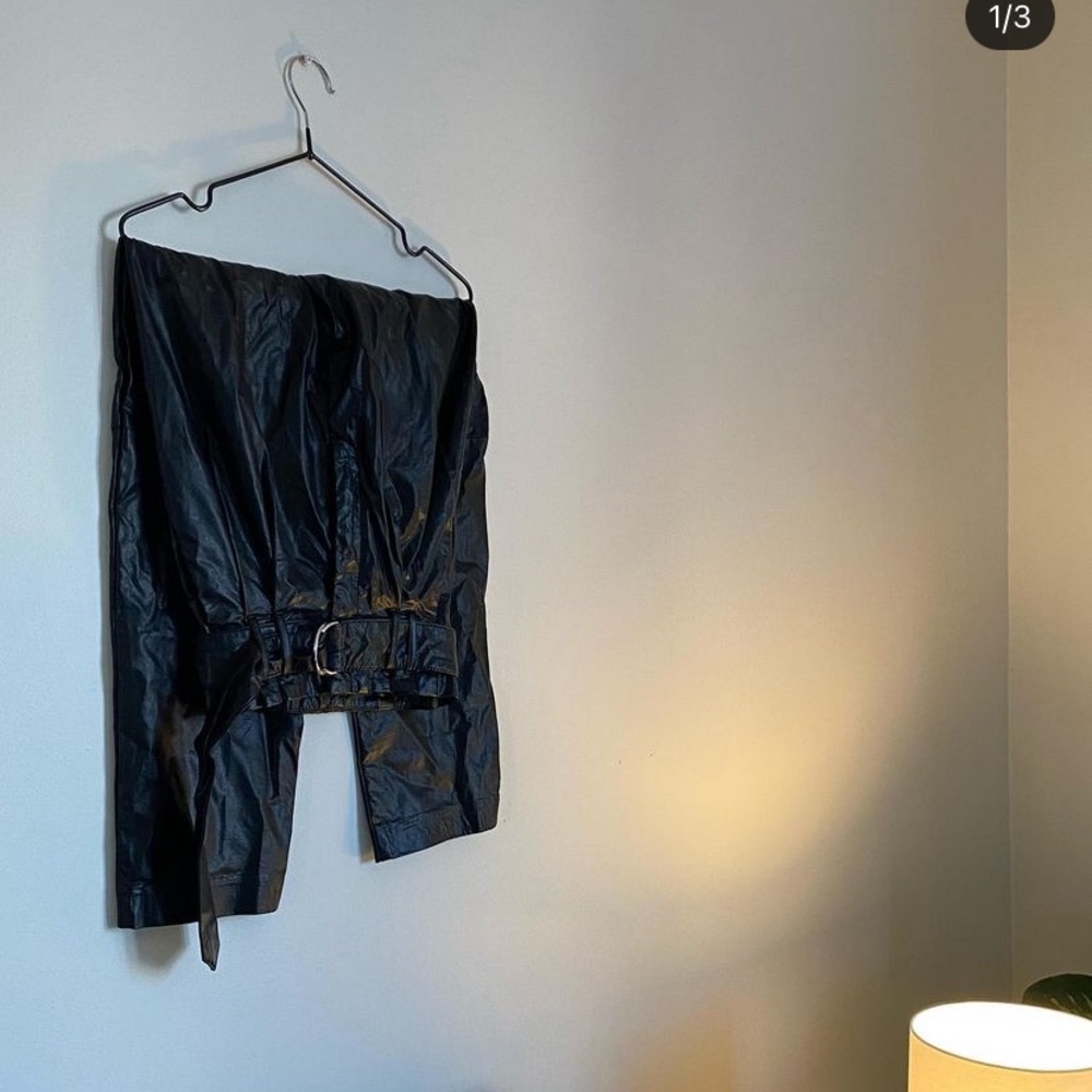 Leather pants with belt